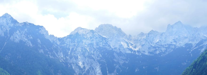 Excursion d'une journée dans la vallée du Logar depuis Ljubljana