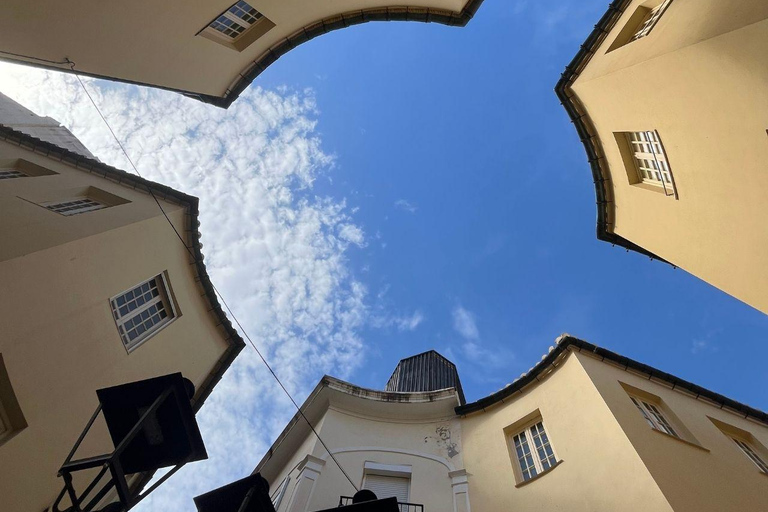 Málaga: Old Town Walking Tour & Local Life