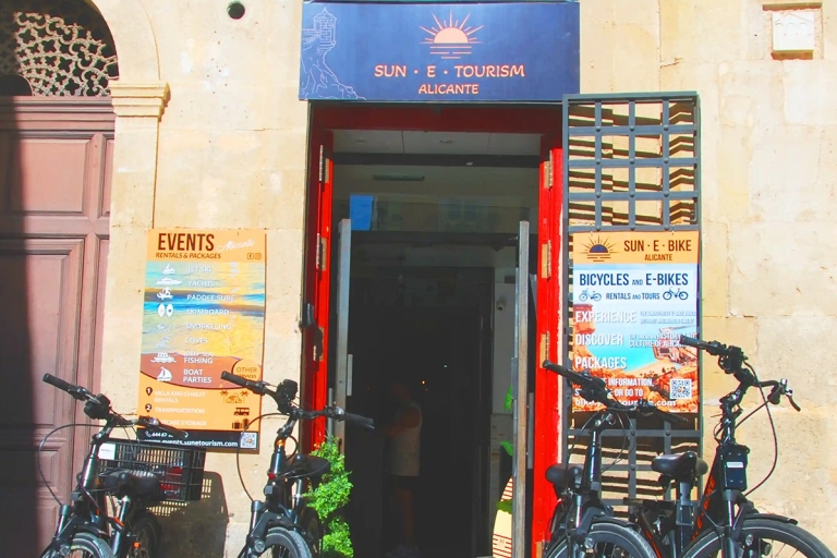 Alicante: E-bike & wandeling, oude binnenstad Santacruz, basiliekAlicante: E-Bike & Wandeling - Oude Stad, Basiliek en Santacruz