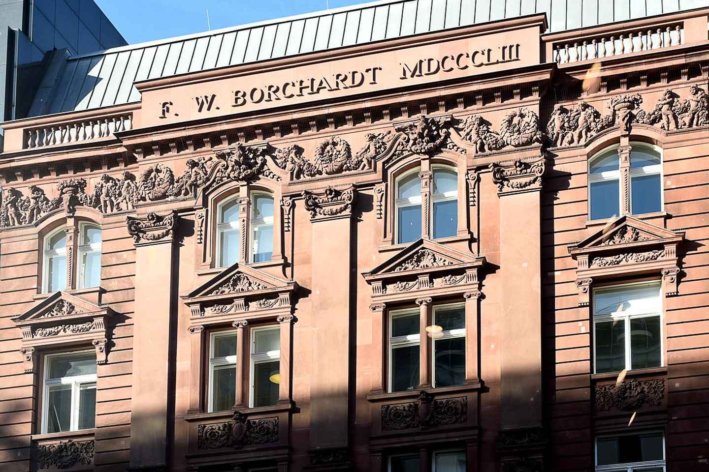 Berlin: Hidden gems around the Gendarmenmarkt - Guided walking tour