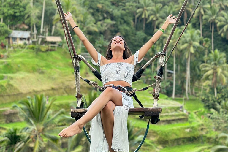 AKASA Sunrise Cafe, Toya Devasya Hot Springs & Rice Terrace