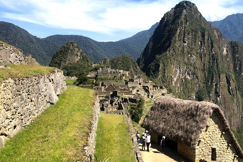 From Cusco: Machu Picchu Private Tour with Transportation