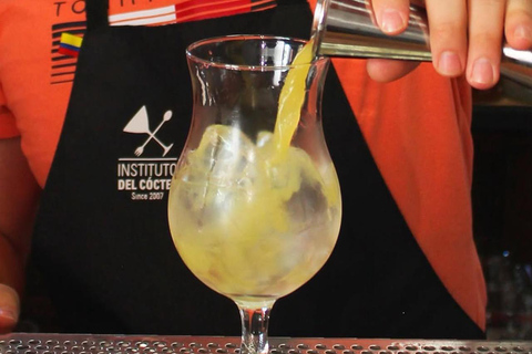 Bogota: Cocktail-Making Class at Instituto del Cóctel