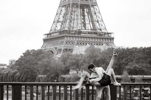 Paris: Private Photo Shoot in Two Locations Paris: Private Photo Shoot in Two Locations