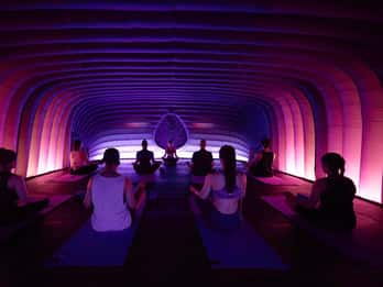 Porto: Private Hot Yoga Birthday Class with Cake