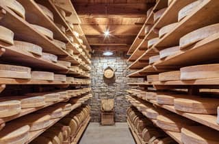 Valtellina: Käseverkostung und Führung in der Nähe des Comer Sees