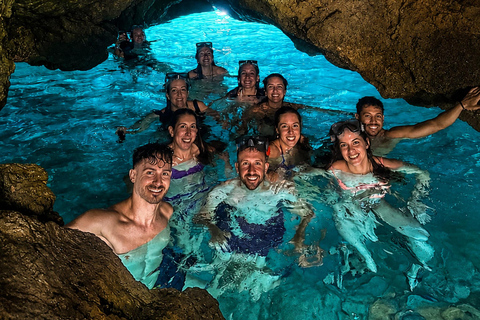 Javea: 3-Hour Guided Kayak Route to Coves and Caves Javea: 3-Hour Guided Kayak Tour to Coves and Caves