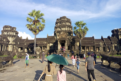 Siem Reap : Taxi privé pour Angkor Wat et petit circuit