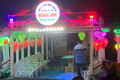 Hoi An : Release The Lanterns By Motor Boat at Night Release the lanterns by motor boat at night