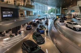 München: Tour zu BMW Welt, Allianz Arena und Olympiapark