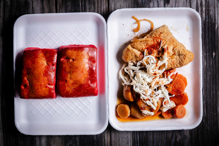 Oaxaca: Evening Street Food Tour with 14+ Tastings