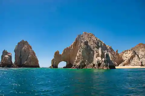 Los Cabos: Tour of rock formations and beach visits