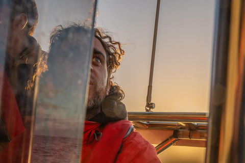 São Miguel: Sunset Boat Tour – Golden Light, Cliffs & Caves