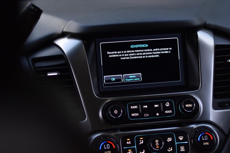 Pereira: Private Armored Vehicle Tour to Medellin