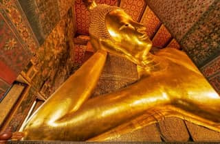 Wat Pho: Abendlicher Besuch mit Tempelkatzen – Führung