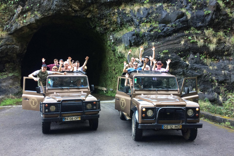 Madère : ARIEIRO PEAK, SANTANA, PONTA SÃO LOURENÇO JEEP TOURPrivé : Pic d&#039;Arieiro, Balcões, Santana &amp; Pta São Lourenço