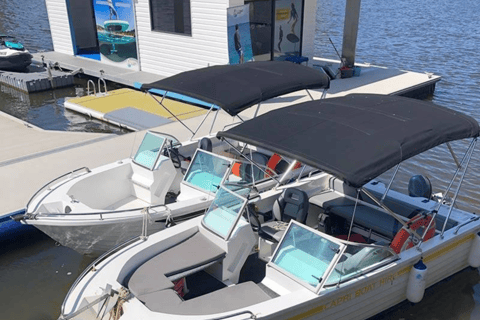 Gold Coast Boat Hire, 8 person Bow Rider Boat Rental Gold Coast Boat Hire, 8 person Bow Rider 4 Hour Rental