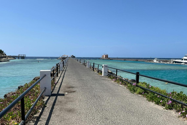 Jeddah: A Day of History and Sea Views