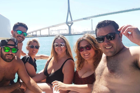 Amazing 2-hour boat tour of the Bay of Cadiz Amazing 2-hour boat tour of Cadiz Bay