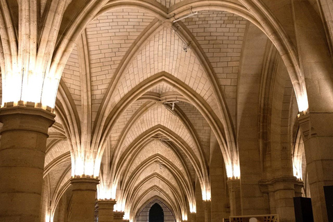 París: Sainte-Chapelle, Conciergerie, Notre Dame Visita guiadaTour en grupo reducido en inglés