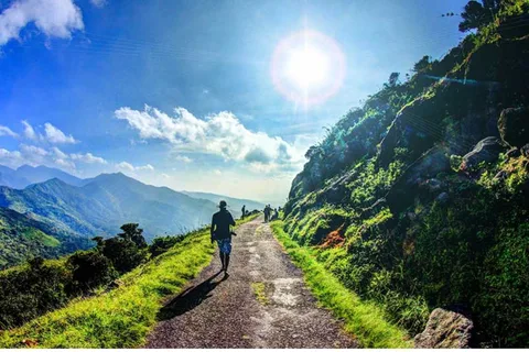 Kandy naar Knokkels: Avontuur trektocht en wandeltocht met overnachting