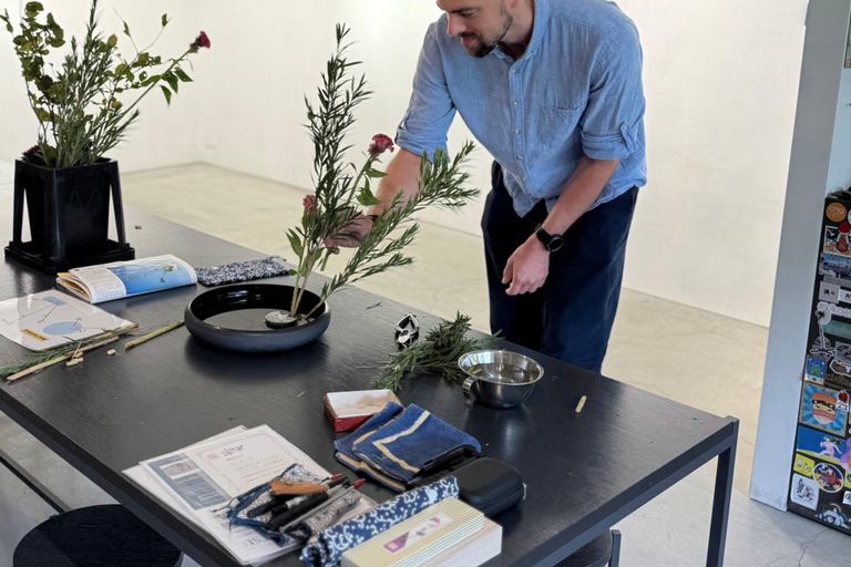 Osaka: tradycyjna japońska sztuka kwiatowa Ikebana