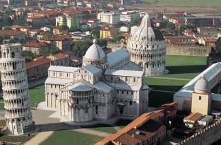 Private Pisa und Lucca Tour und Ticket für den Schiefen Turm