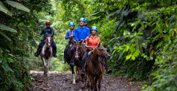 La Fortuna: Arenal Horseback Riding to La Fortuna Waterfall
