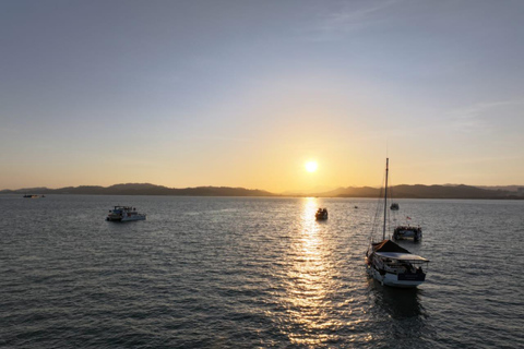 Langkawi : Croisière au coucher du soleilCroisière de base au coucher du soleil