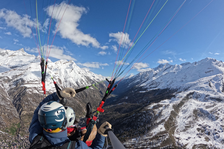 Zermatt : Vol en parapente avec vue sur le Cervin