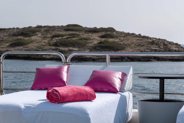 Ibiza: excursão de barco de dia inteiro a Formentera com almoço e mergulho com snorkel