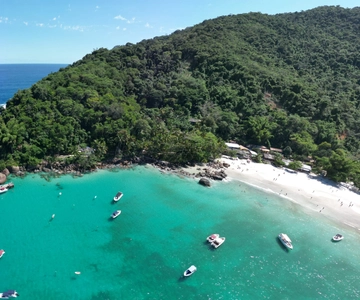 Ilha Grande: 360° Circumnavigation Speed Boat Tour - 8h