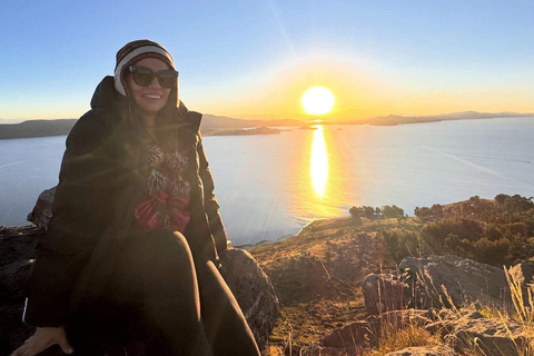 Lake Titicaca sightseeing tour with 3 stops: houseboats of Totora, Amantani, and Taquile Lake Titicaca sightseeing tour with 3 stops: the houseboats of Totora, Amantani, and Taquile