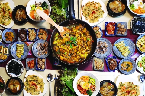 Seúl: clase de cocina coreana en un recorrido local por el mercado y el hogar