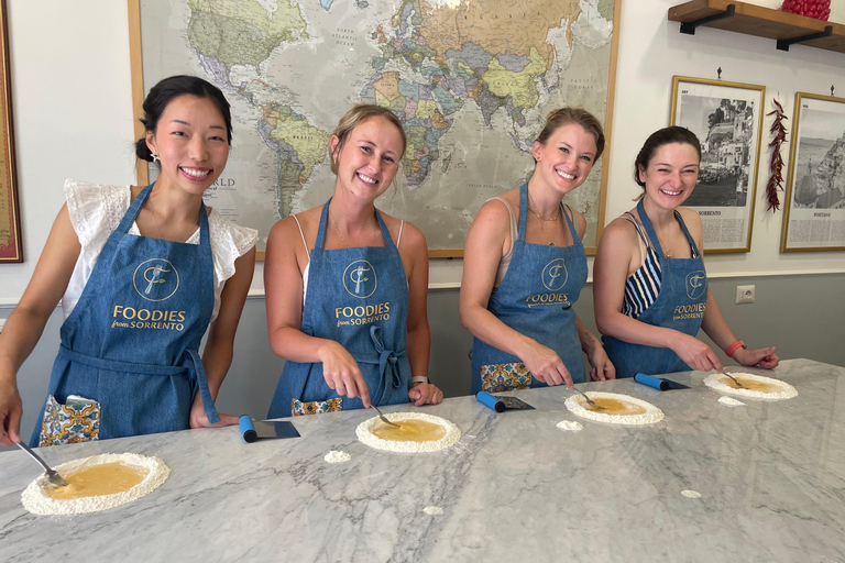 Sorrente : Cours de maître sur les pâtes avec un repas et du vin