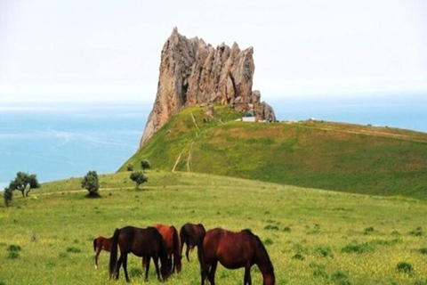 Von Baku aus: Guba-Khinalig , Candy Cane Mountain Tagestour