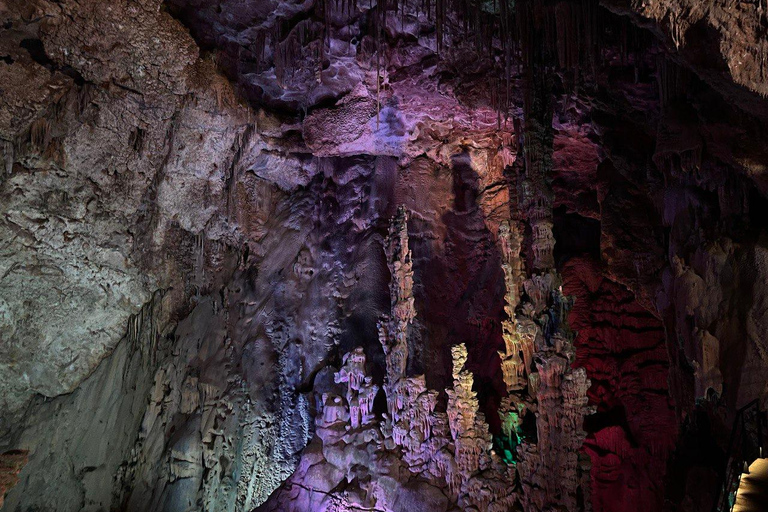 Depuis Alicante : visite des grottes de Canelobre et du village de Busot