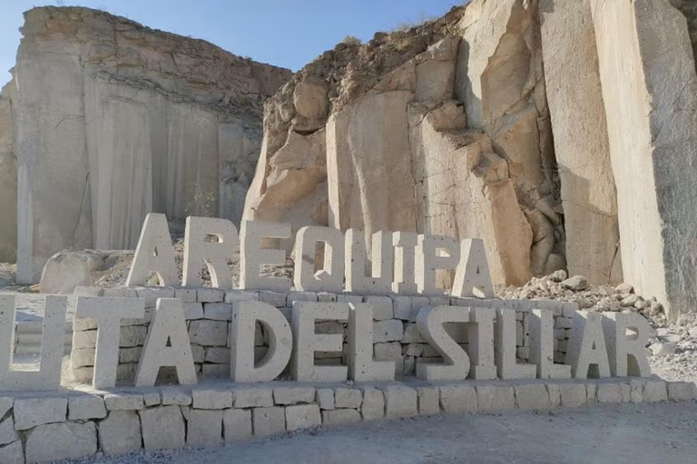 AREQUIPA: MEDIO DIA RUTA DEL SILLAR Y CAÑON CULEBRILLAS + MIRADOR YANAHUARA