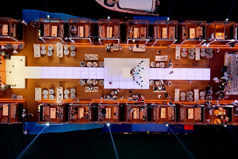 Pattaya: Oriental Atlantis Dinner Cruise & Cabaret Show VIP Seat (Private Table for 1-6 Person)