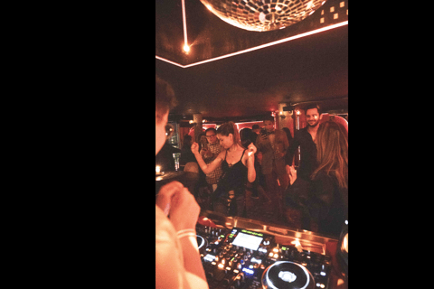 Bogotá: Zona Rosa Pub Crawl with Beer and Cocktails