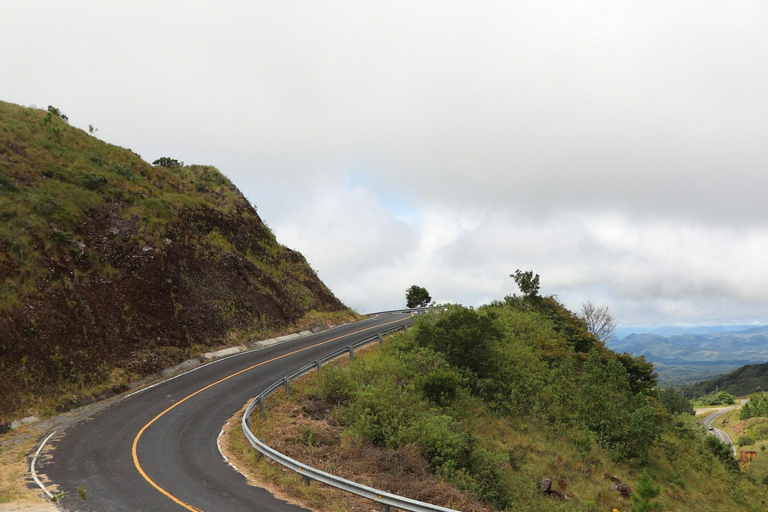 Private El Valle de Anton Day Tour in a 100% Electric SUV