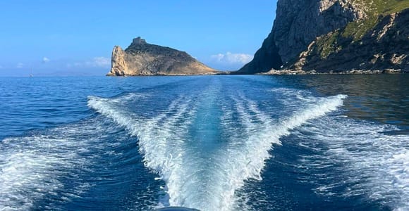 Luxury Boat Tour to Favignana and Levanzo