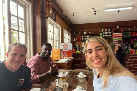 Mirissa: Stadtführung durch Colombo mit Flughafentransfer