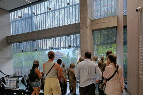 Medellín : plus qu'Escobar Visite guidée à piedMedellín : visite guidée à pied au-delà d'Escobar