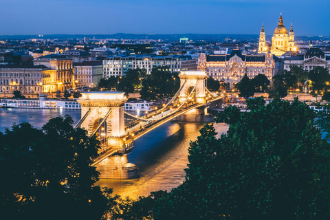 Vienna: Full-Day Tour to Bratislava and Budapest