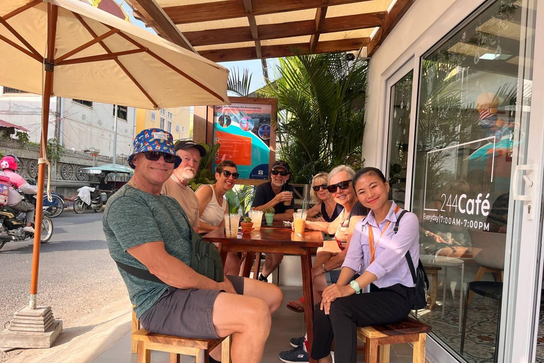 Half-Day Phnom Penh Cyclo Experience