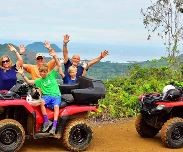 Spiaggia di Jaco: Tour in ATV di 2 ore con sosta alla cascata
