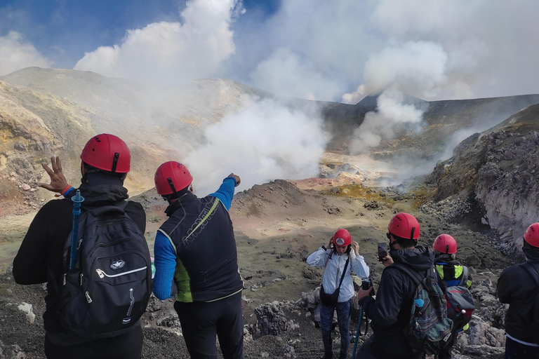 Etna: Krater Centralny (3340 m n.p.m.) z kolejką linową i jeepemEtna: wycieczka do krateru centralnego (3340)