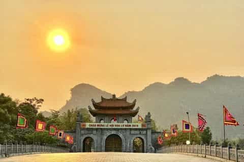 From Hanoi: Hoa Lu, Thung Ui Valley, and Trang An Day Trip - Image 3