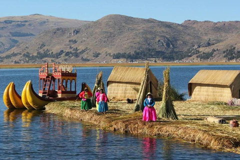 De Puno: Visite as ilhas flutuantes de Uros